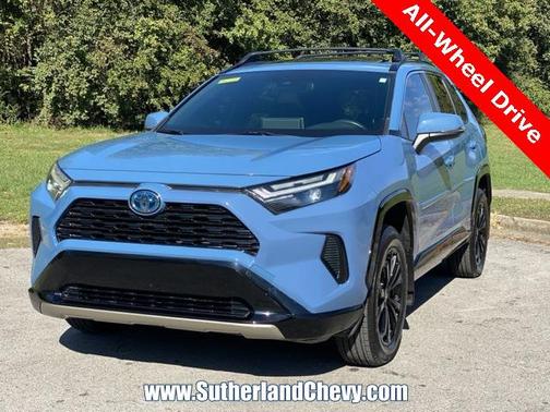 2022 Toyota RAV4 Hybrid SE