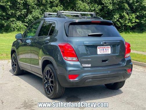 Shadow Gray Metallic 2022 Chevrolet Trax LT