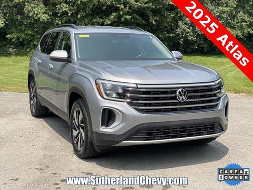 2025 Volkswagen Atlas 2.0T SE w/Technology 4MOTION
