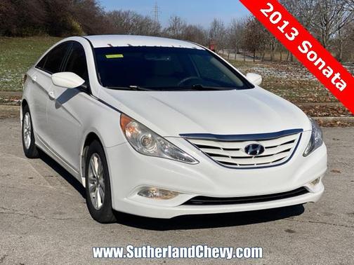 2013 Hyundai SONATA GLS