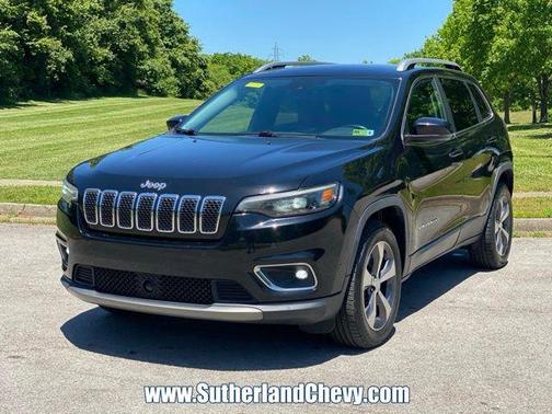 Diamond Black Crystal Pearlcoat 2019 Jeep Cherokee Limited