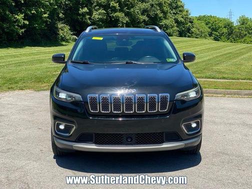 Diamond Black Crystal Pearlcoat 2019 Jeep Cherokee Limited