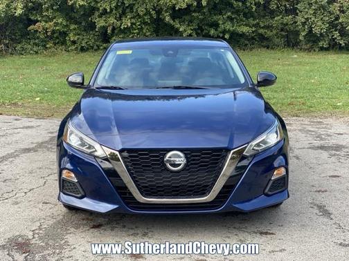2021 Nissan Altima SR FWD