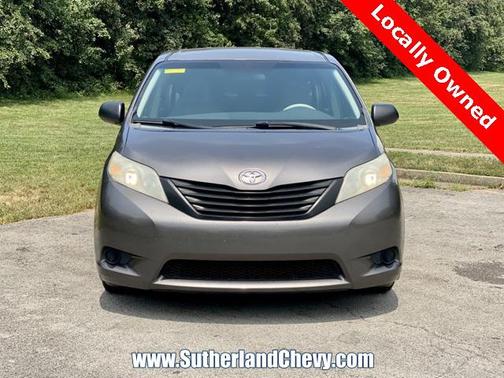 2013 Toyota Sienna SE