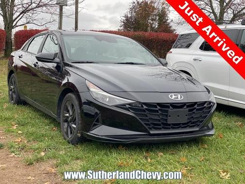 2021 Hyundai ELANTRA SEL