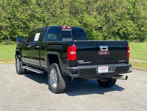 Onyx Black 2018 GMC Sierra 2500 Denali