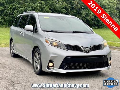 2019 Toyota Sienna SE