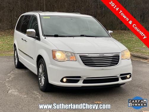 2014 Chrysler Town & Country Touring-L