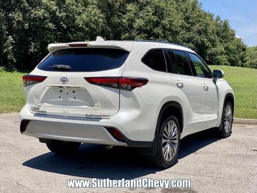 2021 Toyota Highlander Platinum