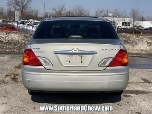 2001 Toyota Avalon XLS