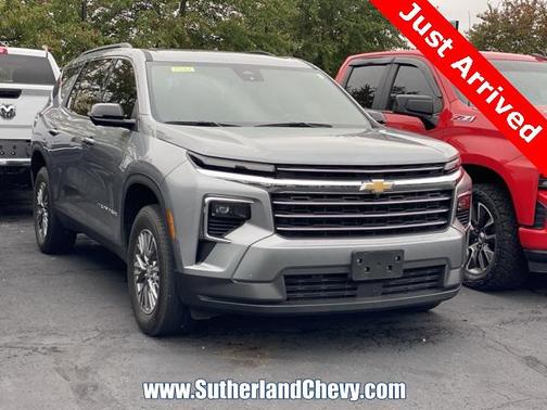 2024 Chevrolet Traverse LT