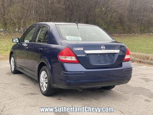 2010 Nissan Versa 1.8 S