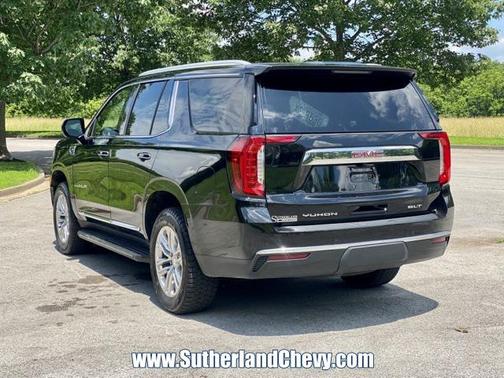 2023 GMC Yukon SLT