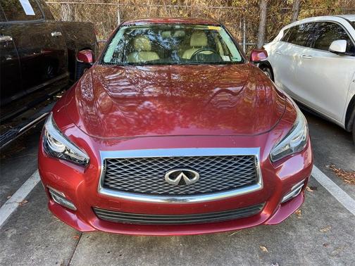 2015 INFINITI Q50 Premium