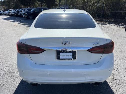 2023 INFINITI Q50 LUXE