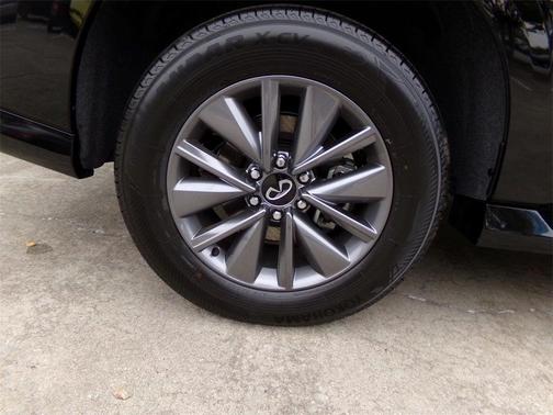 2025 INFINITI QX80 PURE