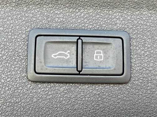 2018 Audi Q3 2.0T Premium