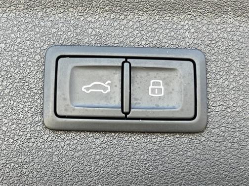 2018 Audi Q3 2.0T Premium