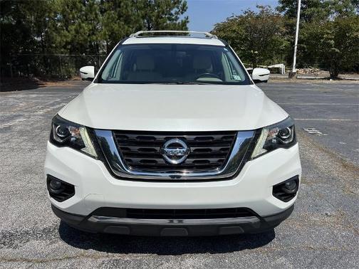 2017 Nissan Pathfinder SL