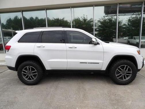 Photo 4 of 30 of 2019 Jeep Grand Cherokee Limited