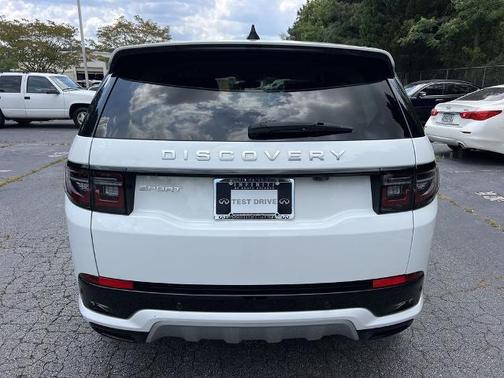 Fuji White 2024 Land Rover Discovery Sport Core S