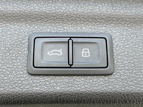 2021 Audi Q3 45 S line Premium