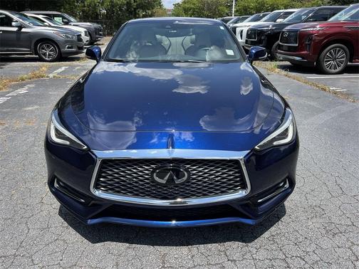2022 INFINITI Q60 LUXE