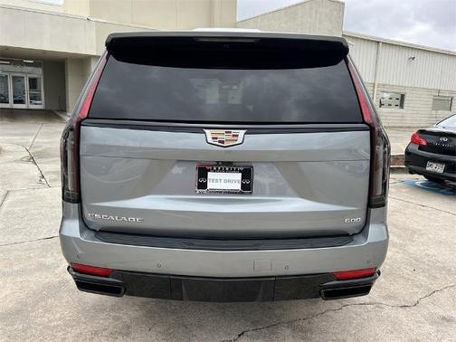 2023 Cadillac Escalade Sport