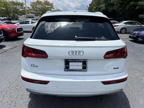 2020 Audi Q5 40 Premium Plus