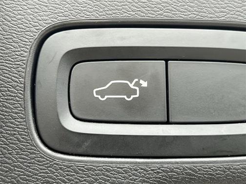 2019 Volvo XC60 T5 Momentum