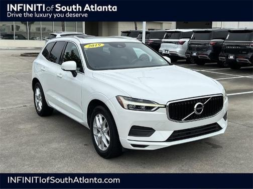 2019 Volvo XC60 T5 Momentum