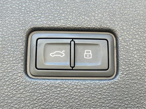 2019 Audi Q8 3.0T Premium Plus