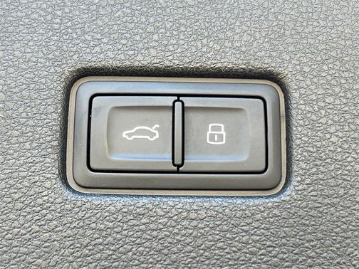 2019 Audi Q8 3.0T Premium Plus