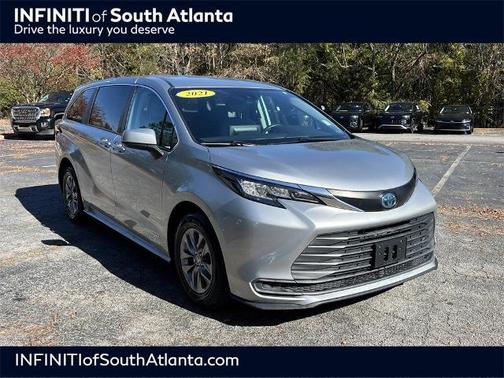 2021 Toyota Sienna LE