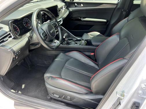 Glacial White Pearl 2023 Kia K5 GT