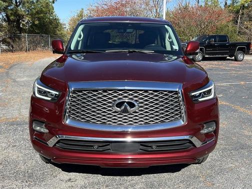 2021 INFINITI QX80 Luxe