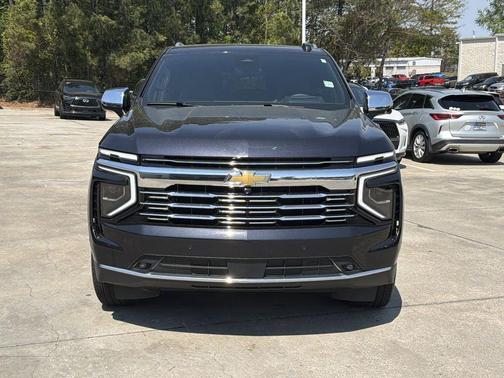 Dark Ash Metallic 2025 Chevrolet Suburban Premier