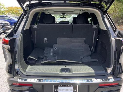 2025 INFINITI QX60 Pure