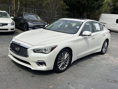 Majestic White 2022 INFINITI Q50 LUXE