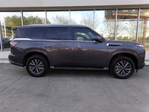 2025 INFINITI QX80 PURE