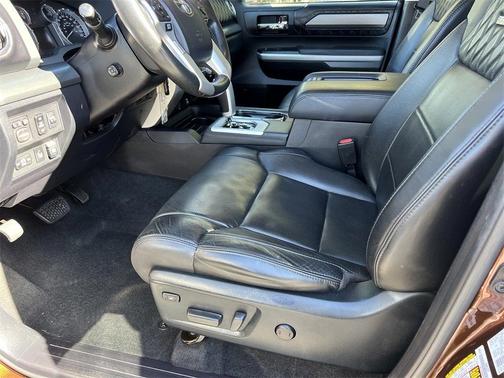 2017 Toyota Tundra Platinum