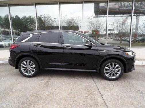 2025 INFINITI QX50 Pure