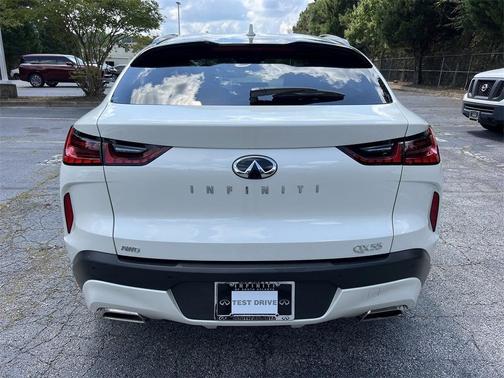 2022 INFINITI QX55 LUXE