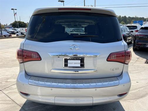 2017 INFINITI QX80 Base
