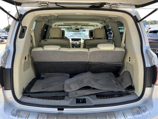 2017 INFINITI QX80 Base