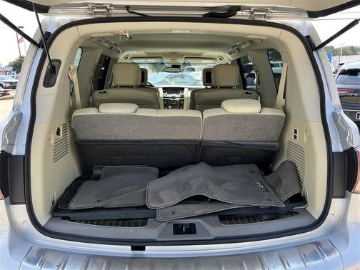 2017 INFINITI QX80 Base