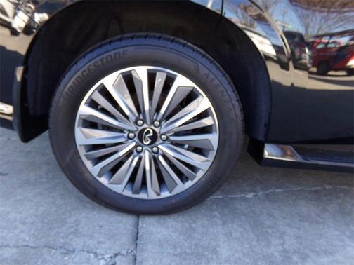 2025 INFINITI QX80 SENSORY