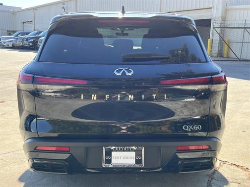 2025 INFINITI QX60 Pure
