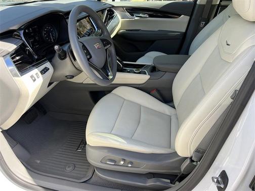 2023 Cadillac XT6 Premium Luxury FWD