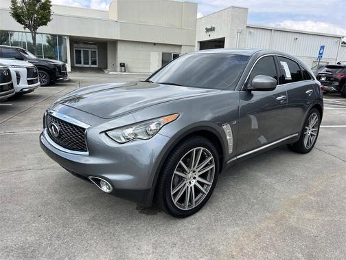 2017 INFINITI QX70 Base